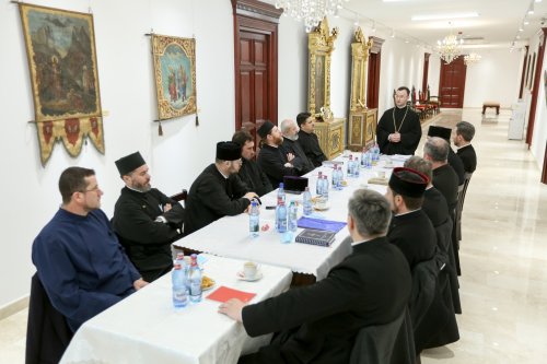 Întâlnire dedicată catehezei parohiale în Eparhia Buzăului și Vrancei Poza 203438
