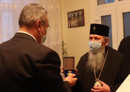 Primul‑ministru al României a vizitat Mitropolia Basarabiei Poza 203430