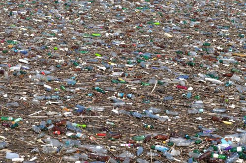 Poluarea cu plastic, peste limite la nivel global Poza 203575