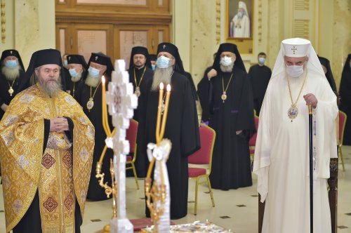 Ședința de lucru a Sfântului Sinod al Bisericii Ortodoxe Române la București  Poza 203783