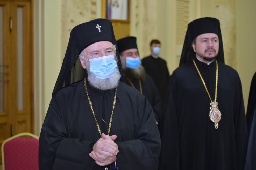 Ședința de lucru a Sfântului Sinod al Bisericii Ortodoxe Române la București  Poza 203787