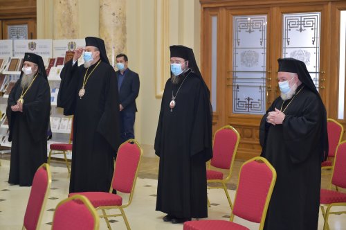 Ședința de lucru a Sfântului Sinod al Bisericii Ortodoxe Române la București  Poza 203791