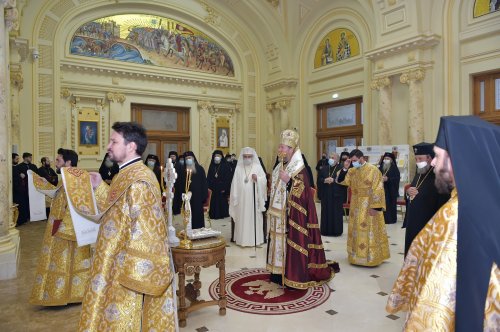 Ședința de lucru a Sfântului Sinod al Bisericii Ortodoxe Române la București  Poza 203792