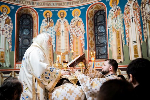 Hirotonii la Mănăstirea „Sfântul Ioan cel Nou” din Suceava Poza 203987