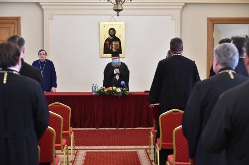 Adunarea Generală a Casei de Ajutor Reciproc a Arhiepiscopiei Bucureștilor Poza 204159
