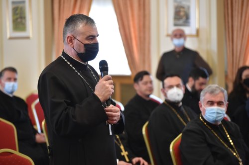 Adunarea Generală a Casei de Ajutor Reciproc a Arhiepiscopiei Bucureștilor Poza 204178