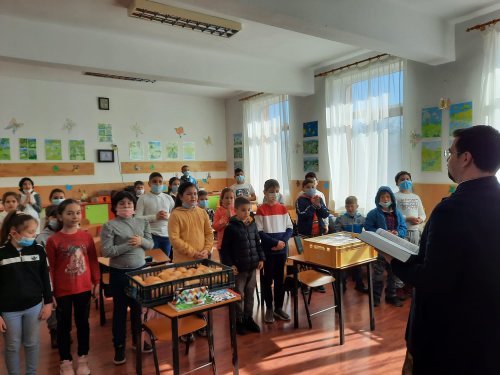 Proiect cu program after-school în parohia ilfoveană Sudiți Poza 204264