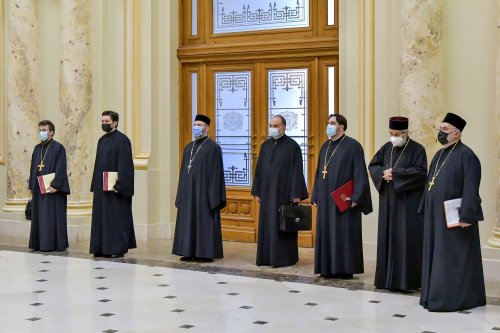 Ședință anuală a Adunării eparhiale a Arhiepiscopiei Bucureștilor Poza 204405
