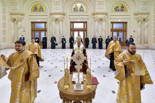 Ședință anuală a Adunării eparhiale a Arhiepiscopiei Bucureștilor Poza 204406