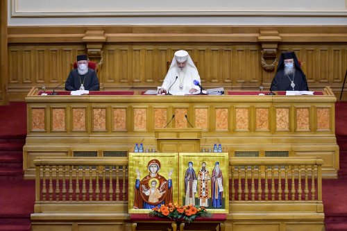 Ședință anuală a Adunării eparhiale a Arhiepiscopiei Bucureștilor Poza 204410