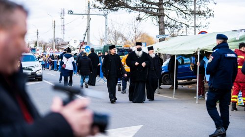 Arhiepiscopia Sucevei și Rădăuților sprijină cetățenii ucraineni greu încercați  Poza 204645