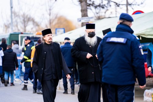 Arhiepiscopia Sucevei și Rădăuților sprijină cetățenii ucraineni greu încercați  Poza 204647