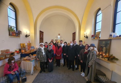 Slujbe la biserica românilor din Zagreb, Croația Poza 205073