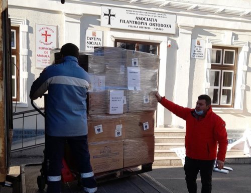 Arhiepiscopia Clujului a trimis peste 150 de tone de ajutoare în Ucraina Poza 206034