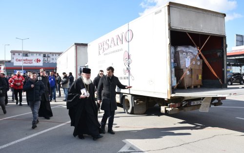 Arhiepiscopia Clujului a trimis peste 150 de tone de ajutoare în Ucraina Poza 206037