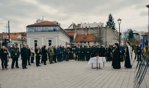 Rugăciuni pentru cei care și-au pierdut viața în temnițe, la Cluj-Napoca Poza 205937