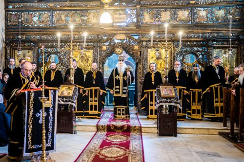 Liturghia Darurilor înainte sfințite la Catedrala Arhiepiscopală din Suceava Poza 206039