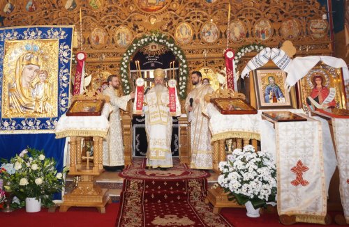 Sărbătorirea Sfântului Simeon Noul Teolog la biserica sa din Mănăstirea Cașin Poza 206109