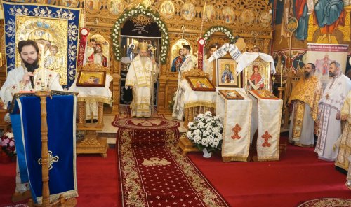 Sărbătorirea Sfântului Simeon Noul Teolog la biserica sa din Mănăstirea Cașin Poza 206114