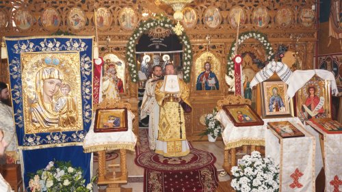 Sărbătorirea Sfântului Simeon Noul Teolog la biserica sa din Mănăstirea Cașin Poza 206128