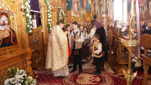 Sărbătorirea Sfântului Simeon Noul Teolog la biserica sa din Mănăstirea Cașin Poza 206139
