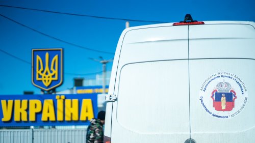 Un nou convoi umanitar din Arhiepiscopia Sucevei și Rădăuților a ajuns la Cernăuți Poza 206171