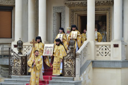 Duminica Ortodoxiei la Catedrala Patriarhală din București Poza 206210