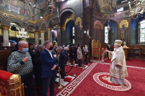 Duminica Ortodoxiei la Catedrala Patriarhală din București Poza 206240