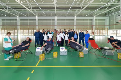 Jandarmii bucureșteni, implicați în campania „Donează sânge, salvează o viață!”