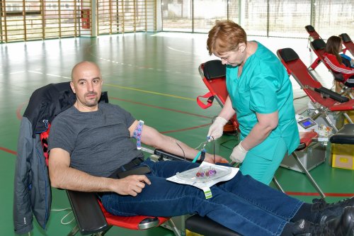 Jandarmii bucureșteni, implicați în campania „Donează sânge, salvează o viață!” Poza 206592