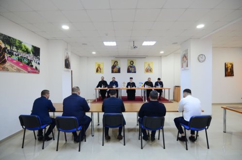 Examen de capacitate preoţească în Arhiepiscopia Târgoviştei Poza 206659