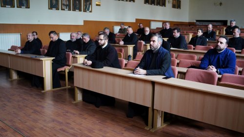 Întâlnire a preoţilor misionari din Arhiepiscopia Sibiului Poza 206673
