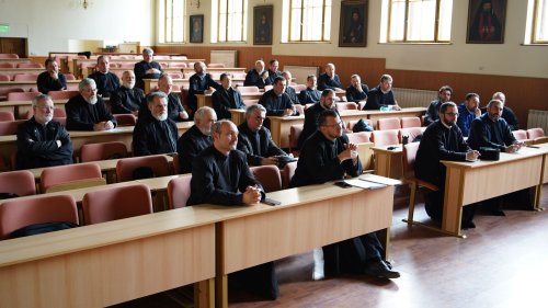 Întâlnire a preoţilor misionari din Arhiepiscopia Sibiului Poza 206677