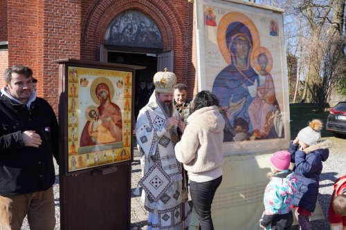 Sărbătoarea biruinței Ortodoxiei în eparhii românești din diasporă Poza 206667