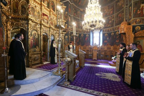 Trei preoți din Arhiepiscopia Buzăului și Vrancei  au fost hirotesiți întru duhovnic Poza 206911