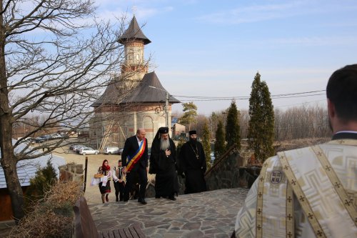 Slujire a Mitropolitului Moldovei și Bucovinei la Mănăstirea Sângeap-Basaraba Poza 207023