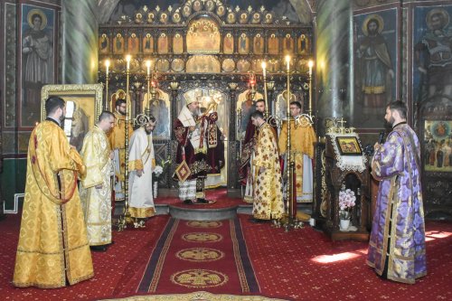 Sfântul Grigorie Palama cinstit în eparhii din Muntenia și Dobrogea Poza 207094