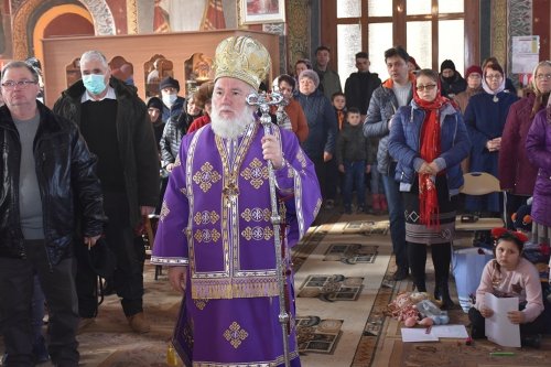 Sfântul Grigorie Palama cinstit în eparhii din Muntenia și Dobrogea Poza 207095