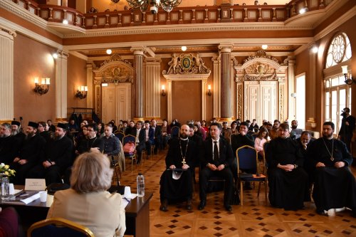 Conferință a profesorilor de religie din județul Arad Poza 207299