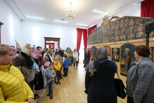 Centrul eparhial și credincioșii din Arhiepiscopia Buzăului și Vrancei, în sprijinul refugiaților ucraineni Poza 207441