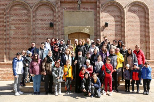 Centrul eparhial și credincioșii din Arhiepiscopia Buzăului și Vrancei, în sprijinul refugiaților ucraineni Poza 207446