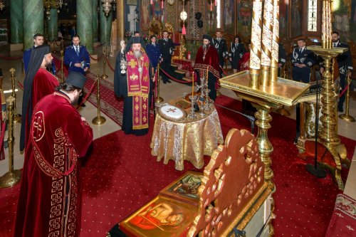 Rugăciune la aniversarea a două secole de la înfiinţarea Poliţiei Române Poza 207398
