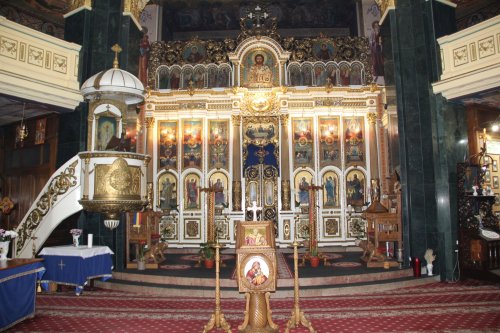Catedrala mică din Târgu Mureş în sărbătoare la Buna Vestire  Poza 207452