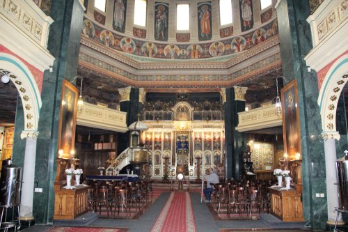 Catedrala mică din Târgu Mureş în sărbătoare la Buna Vestire  Poza 207470