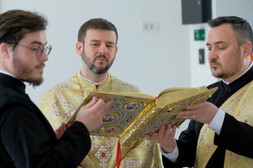 Grădiniţa Patriarhiei Române şi-a serbat hramul prin rugăciune Poza 207563