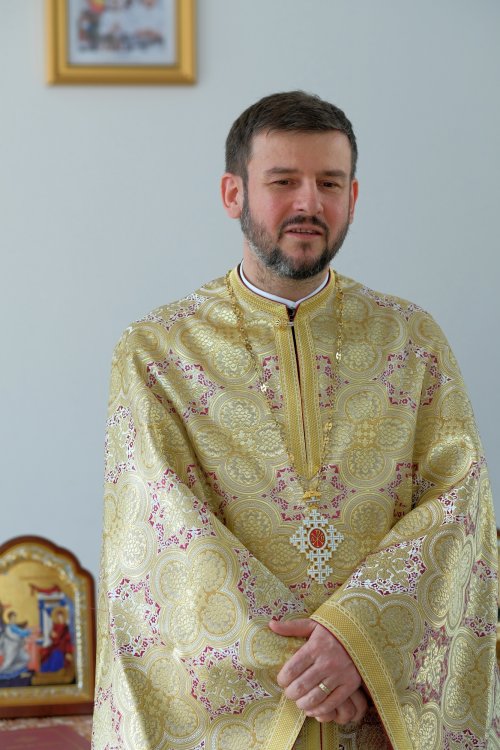 Grădiniţa Patriarhiei Române şi-a serbat hramul prin rugăciune Poza 207568