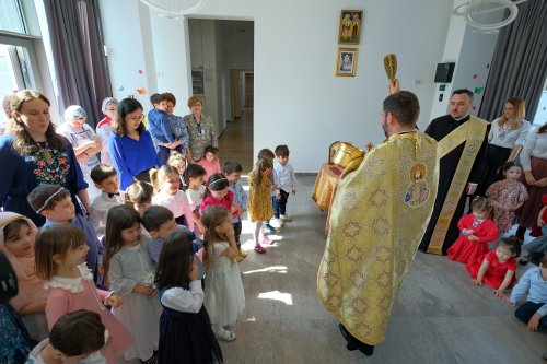 Grădiniţa Patriarhiei Române şi-a serbat hramul prin rugăciune Poza 207570