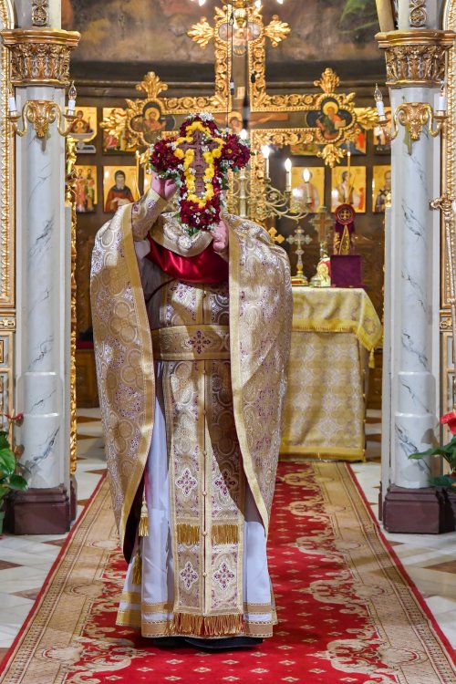 Cinstirea Sfintei Cruci la Catedrala „Sfântul Spiridon”-Nou din Capitală Poza 207927
