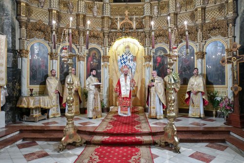 Cinstirea Sfintei Cruci la Catedrala „Sfântul Spiridon”-Nou din Capitală Poza 207956