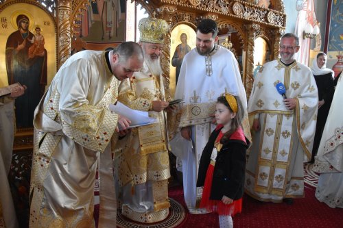 Binecuvântare pentru credincioșii din Parohia Răscruci, Cluj Poza 208011